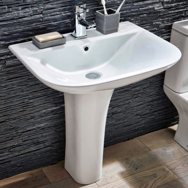 Sognare Porto 4 Piece Set Inc Close Coupled Toilet S/C Seat And 550mm Basin - Image 6