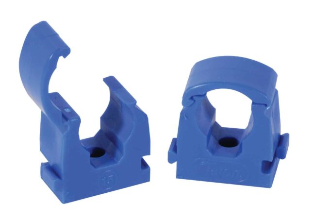 15mm Talon Single Hinged Blue Pipe Clips Bag of 20 - Image 2