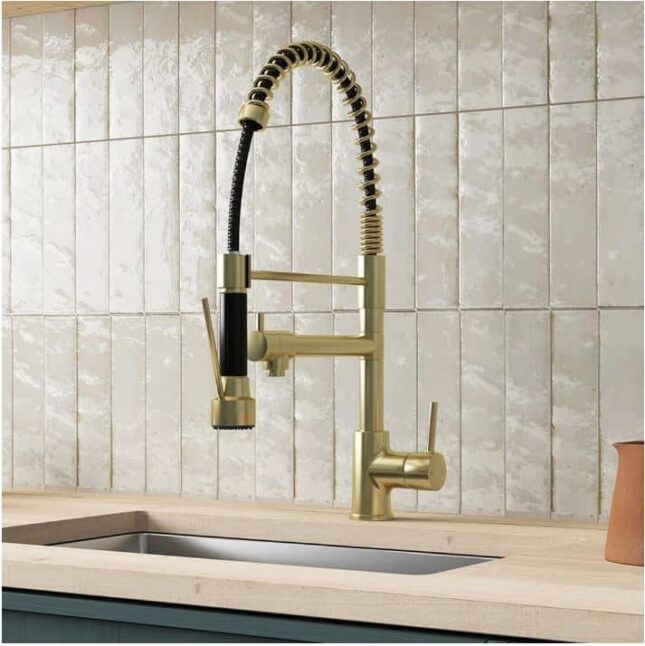 Ellsi Biella Pull Out Rinse Spray Gold Kitchen Mixer Tap - Image 3